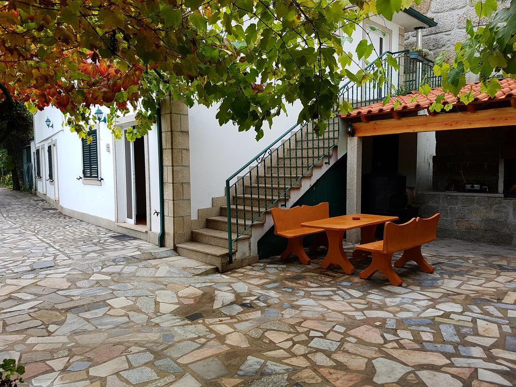 Casa Dos Santos Alojamento - Guest House Geres Buitenkant foto
